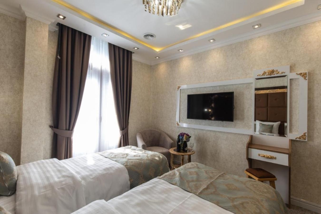 Hotel Aqua Freedom Tbilisi Exterior photo